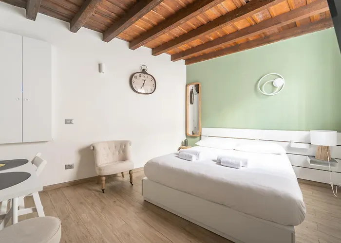 Your Lovely Retreat In Brera